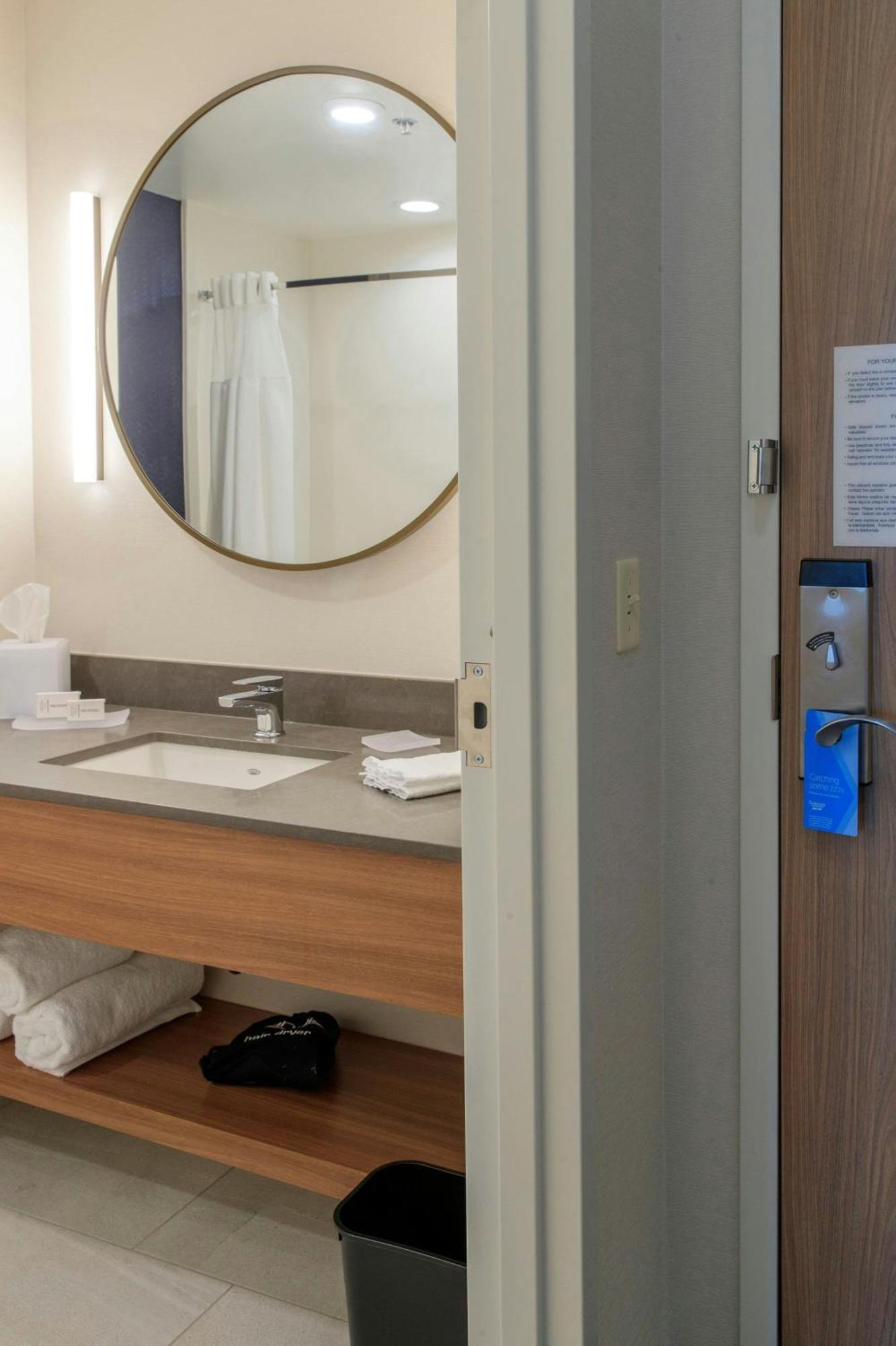 Fairfield Inn & Suites By Marriott Philadelphia Valley Forge/Great Valley Berwyn Zewnętrze zdjęcie