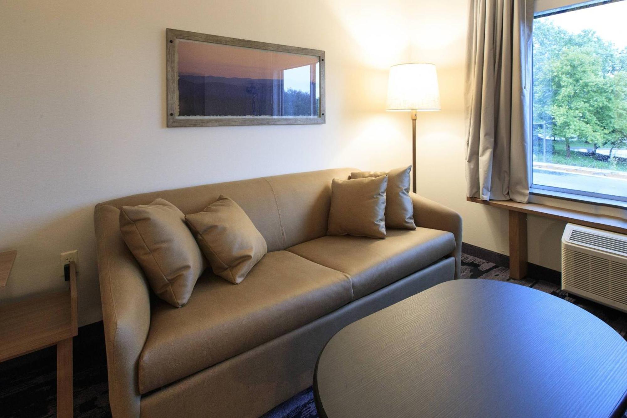 Fairfield Inn & Suites By Marriott Philadelphia Valley Forge/Great Valley Berwyn Zewnętrze zdjęcie